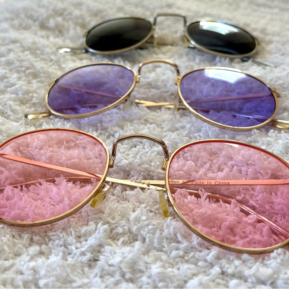 Three round sunglasses - Picture 2 of 3